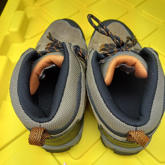Ozark Trail hiking sneakers for kids, size 3Y, excellent condition! - Picture 4 of 10